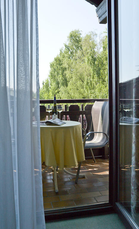 Hotel Garni Vier Jahreszeiten บาดฟึสซิง ห้อง รูปภาพ