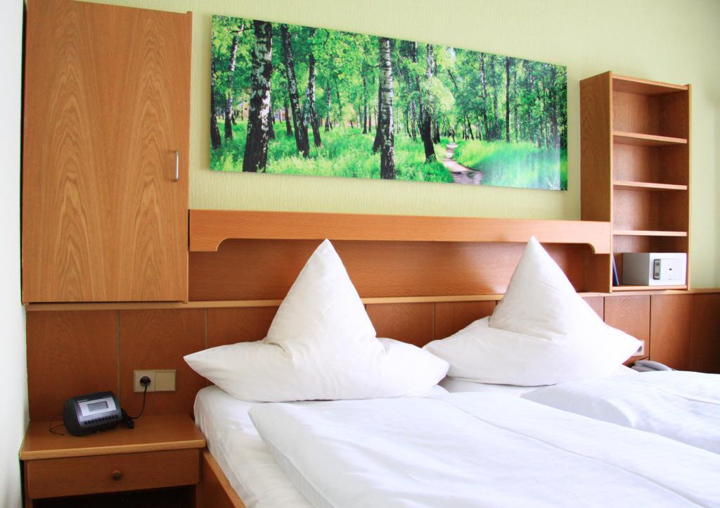Hotel Garni Vier Jahreszeiten บาดฟึสซิง ภายนอก รูปภาพ